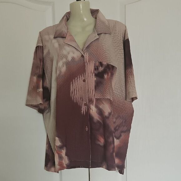 Lululemon Team Canada Stylish Brown and Cream Button-Up Shirt - Picture 1 of 16